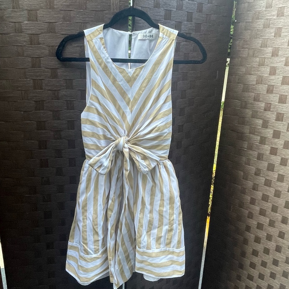 DO+BE Tan and White Striped Dress with Front tie and Lower back opening - sz M